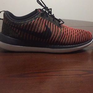 Nike men’s shoes size 11